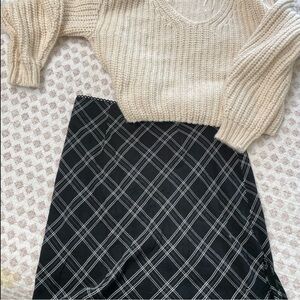Black and white plaid skirt! So versatile #cottagecore #preppy